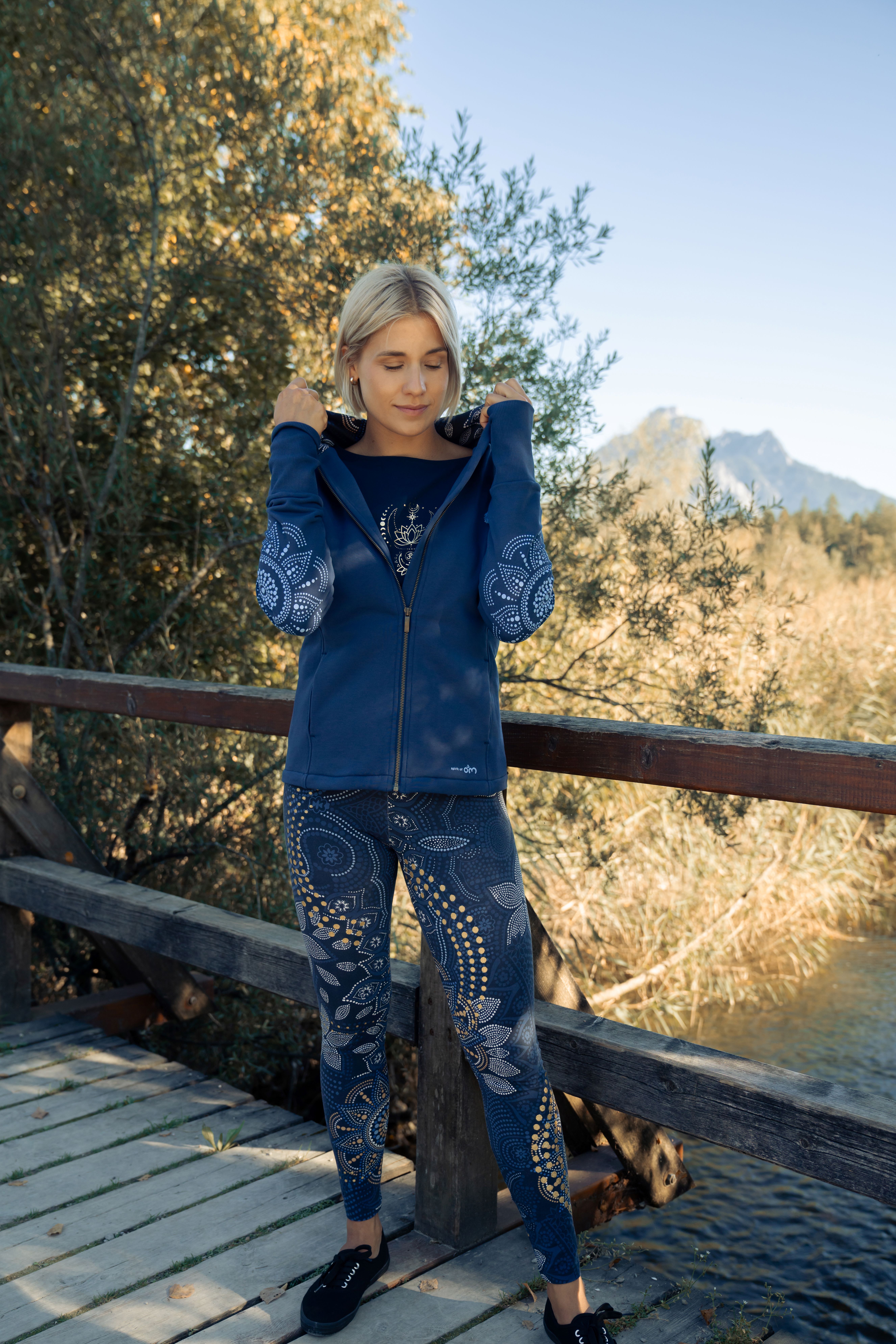 Leggings_Maui_tiefblau_1770-69_Jacke_Maui_tiefblau_4516-69 (2) (1)
